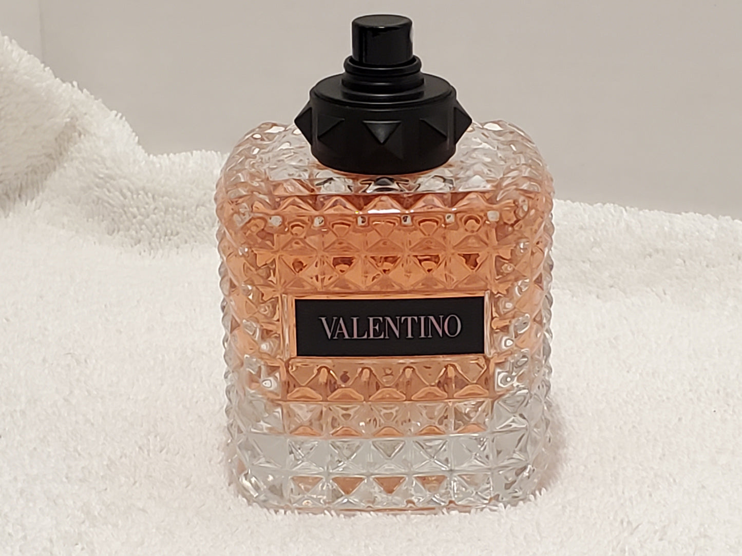 Valentino Donna Born in Roma Women's Perfume 3.4oz Bottle Eau De Parfum Spray