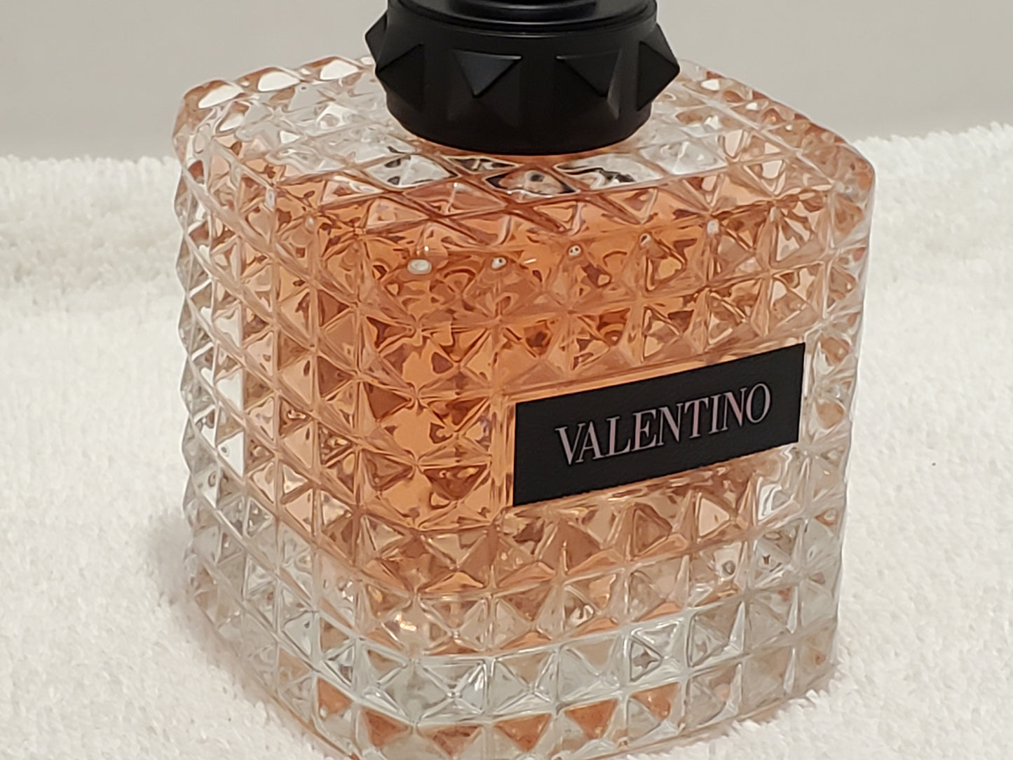 Valentino Donna Born in Roma Women's Perfume 3.4oz Bottle Eau De Parfum Spray