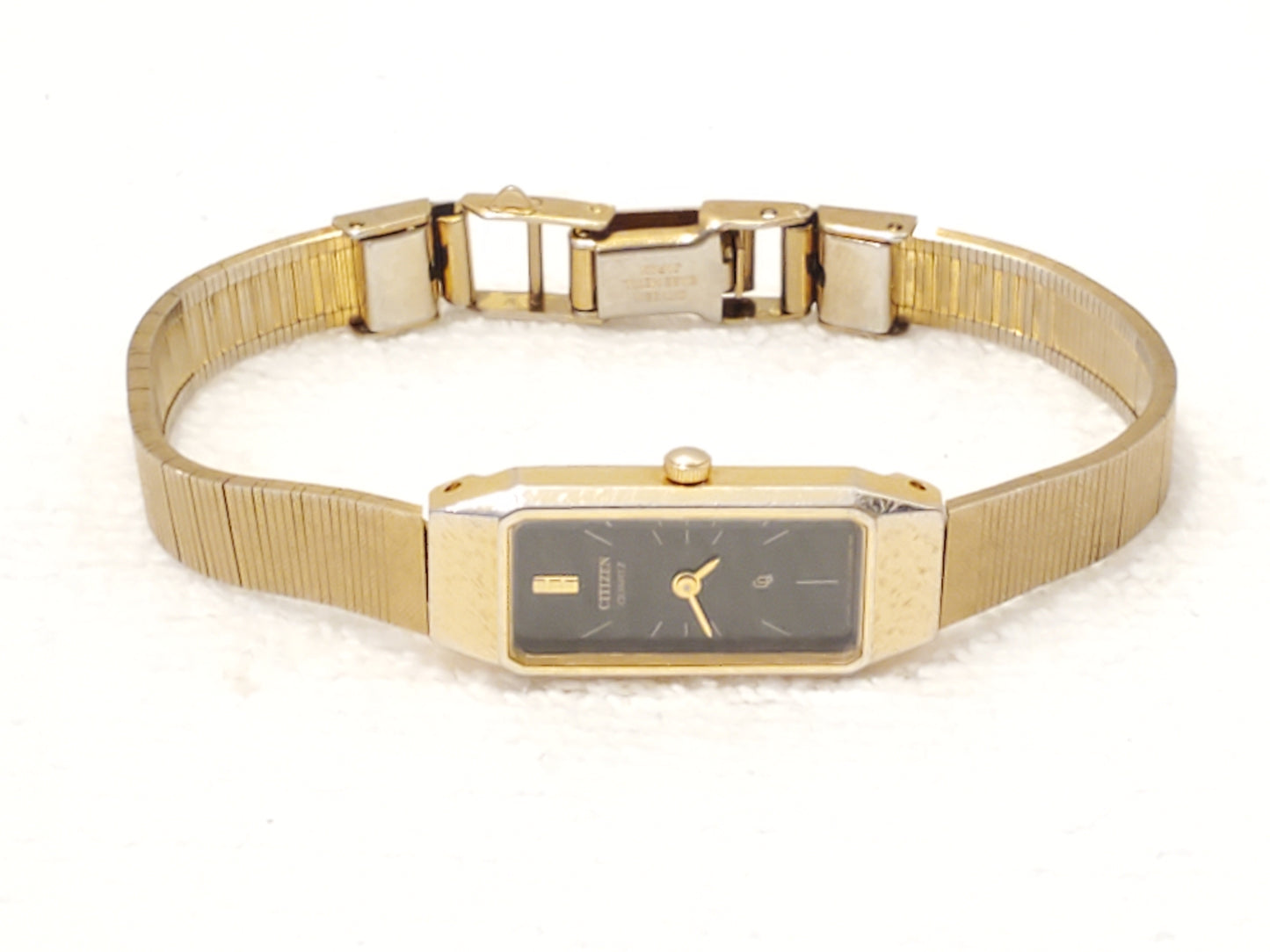 Vintage 1970's Citizen CQ Women's Gold Tone Quartz Watch Black Dial Six Jewels Stainless Steel