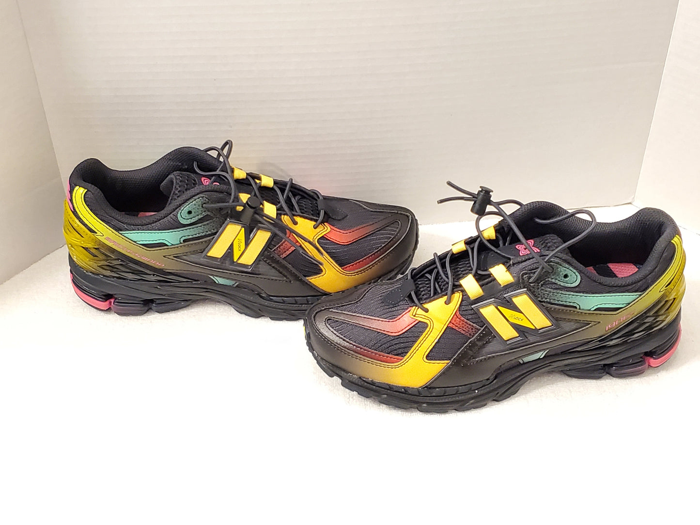 New Balance 1906U Bricks & Wood Women's Size 8.5 Sneakers Black Multicolor Shoes